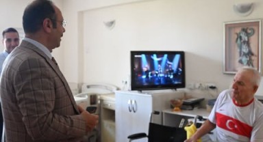 Karaman'da Huzurevi Sakinleri Ziyaret Edildi