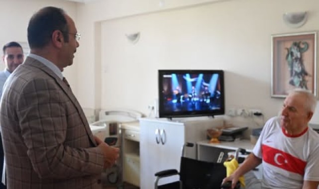 Karaman'da Huzurevi Sakinleri Ziyaret Edildi