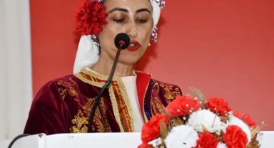 Karaman'da Öğretmenlerden Muhteşem Sahne Performansı: Alkışlar Karaman'ın Oldu