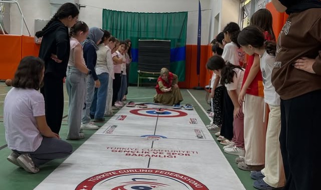 Karaman'da Yaz Spor Kulübü Öğrencileri Curling Heyecanı Yaşadı