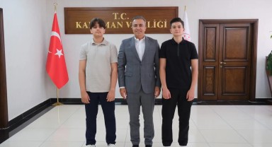 Vali Çiçek, LGS'de 500 Tam Puan Alan Öğrencileri Ağırladı
