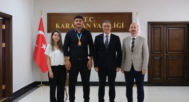 Vali Çiçek'ten Grekoromen Güreş Şampiyonu Mehmet Ali Dönmez'e Tebrik