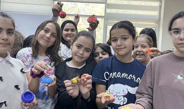 Karaman Gençlik Merkezi'nde Renkli El Sanatları Atölyesi
