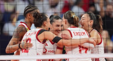 2026 CEV Kadınlar Avrupa Voleybol Şampiyonası'nda Şampiyonluk Gururu