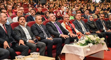 Adalet Bakanı Abdulhamit Gül, Karamanoğlu Mehmetbey Üniversitesi'nin Açılış Törenine Katıldı