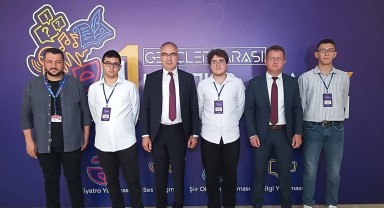 Karaman Gençliği Diyarbakır'daki Bilgi Yarışması Türkiye Finalinde Gururlandırdı