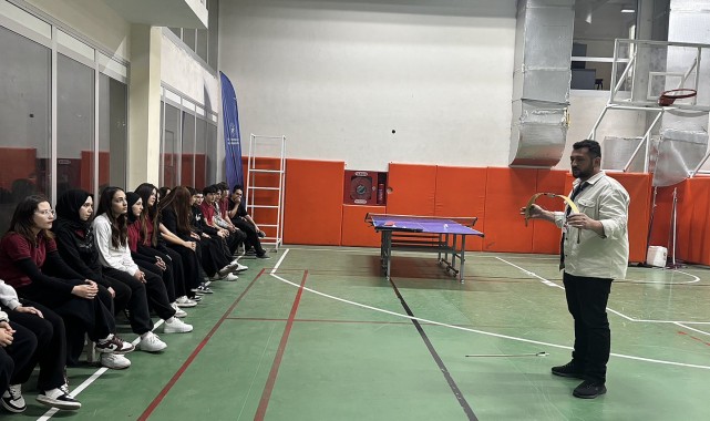 Karaman Gençlik Merkezi'nde Okçuluk Heyecanı Başladı
