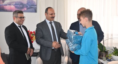 Karaman'da Ebeveyn Kaybı Yaşamış Çocuklar İçin Doğum Günü Kutlaması