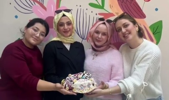 Karaman Genç Ofis'te Renkli Pasta Atölyesi Düzenlendi