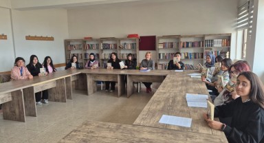 Karaman'da Gençler Tarihin İzinde Buluştu: 'Kut'ül Amare' Tahlil Edildi
