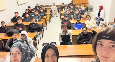 Karaman'da Liselilere Yapay Zekâ Okuryazarlığı Eğitimi