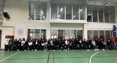 Merkez Anadolu Lisesi Öğrencileri Karaman Gençlik Merkezi'ni Ziyaret Etti