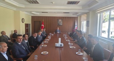 Sarıveliler'de 19 Ekim Muhtarlar Günü Törenle Kutlandı
