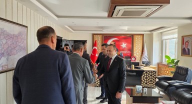 Sarıveliler'de 29 Ekim Coşkusu: Kaymakamlıkta Tebrikat Töreni Düzenlendi