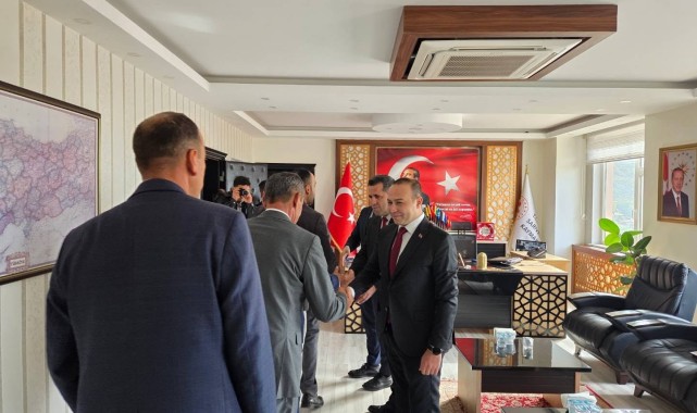 Sarıveliler'de 29 Ekim Coşkusu: Kaymakamlıkta Tebrikat Töreni Düzenlendi
